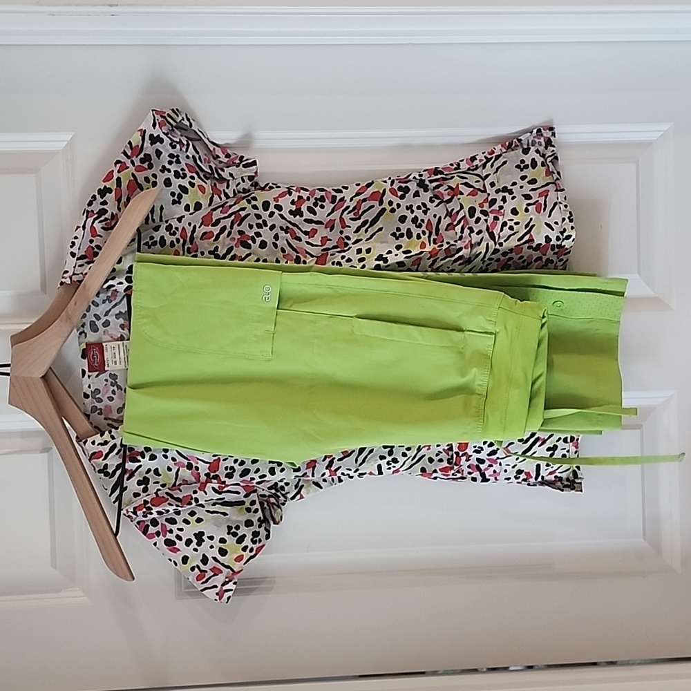 Scrub Set Dickies/Barco Combo - White/Pink/Black/Green